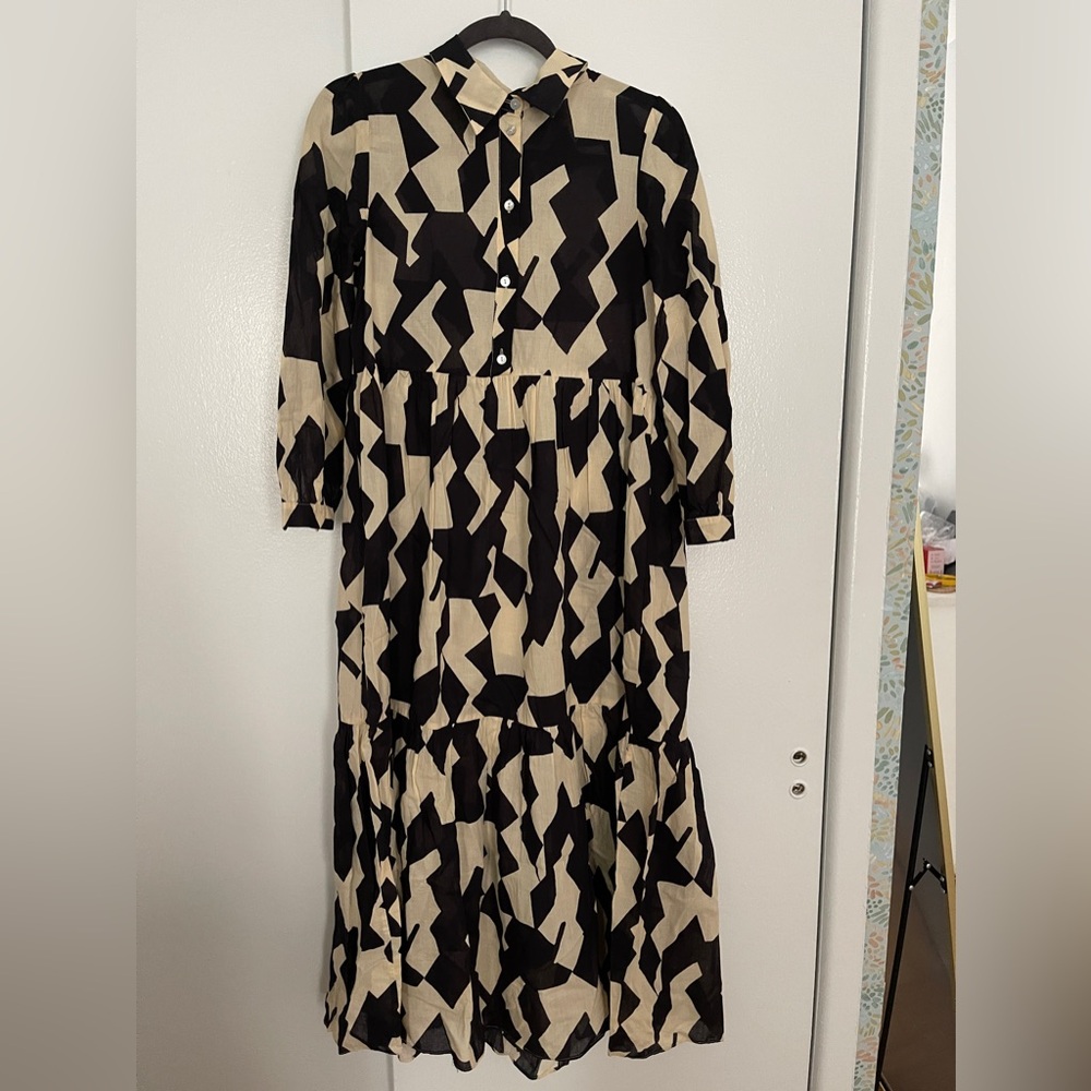 Long sleeve black and white zara dress